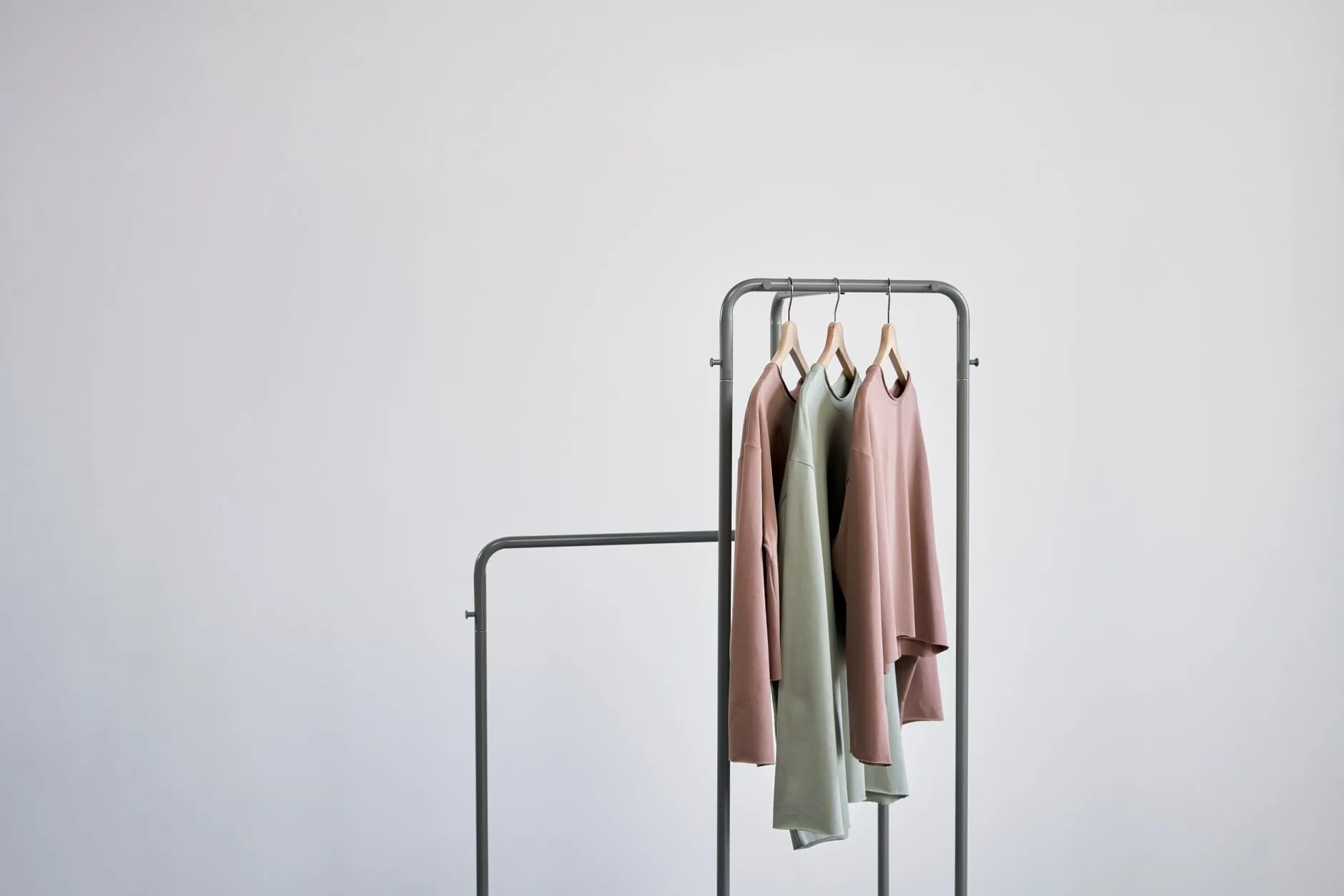 商业楼宇物业管理方案对比：绿化养护与安保服务配置指南