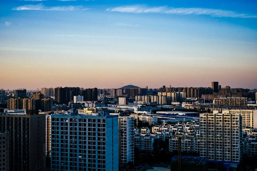上海纳环新物业住宅小区保洁服务流程与标准解析